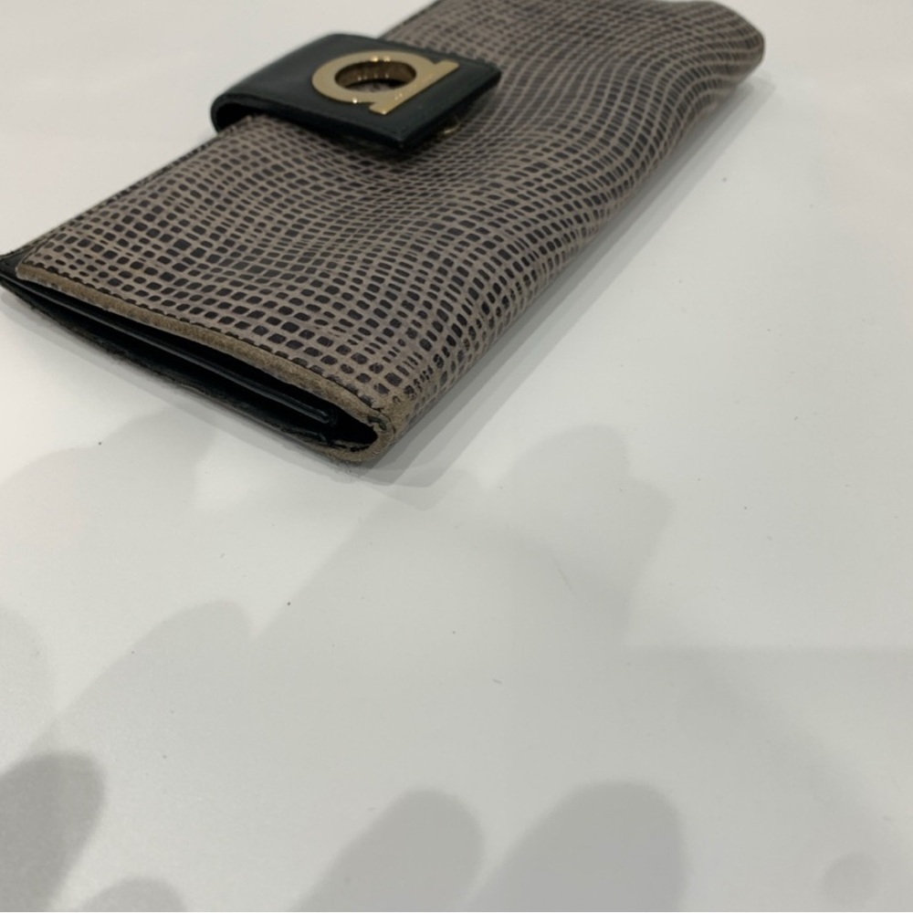 Ferragamo Gancini Long Wallet (Gently used) - Picture 7 of 15